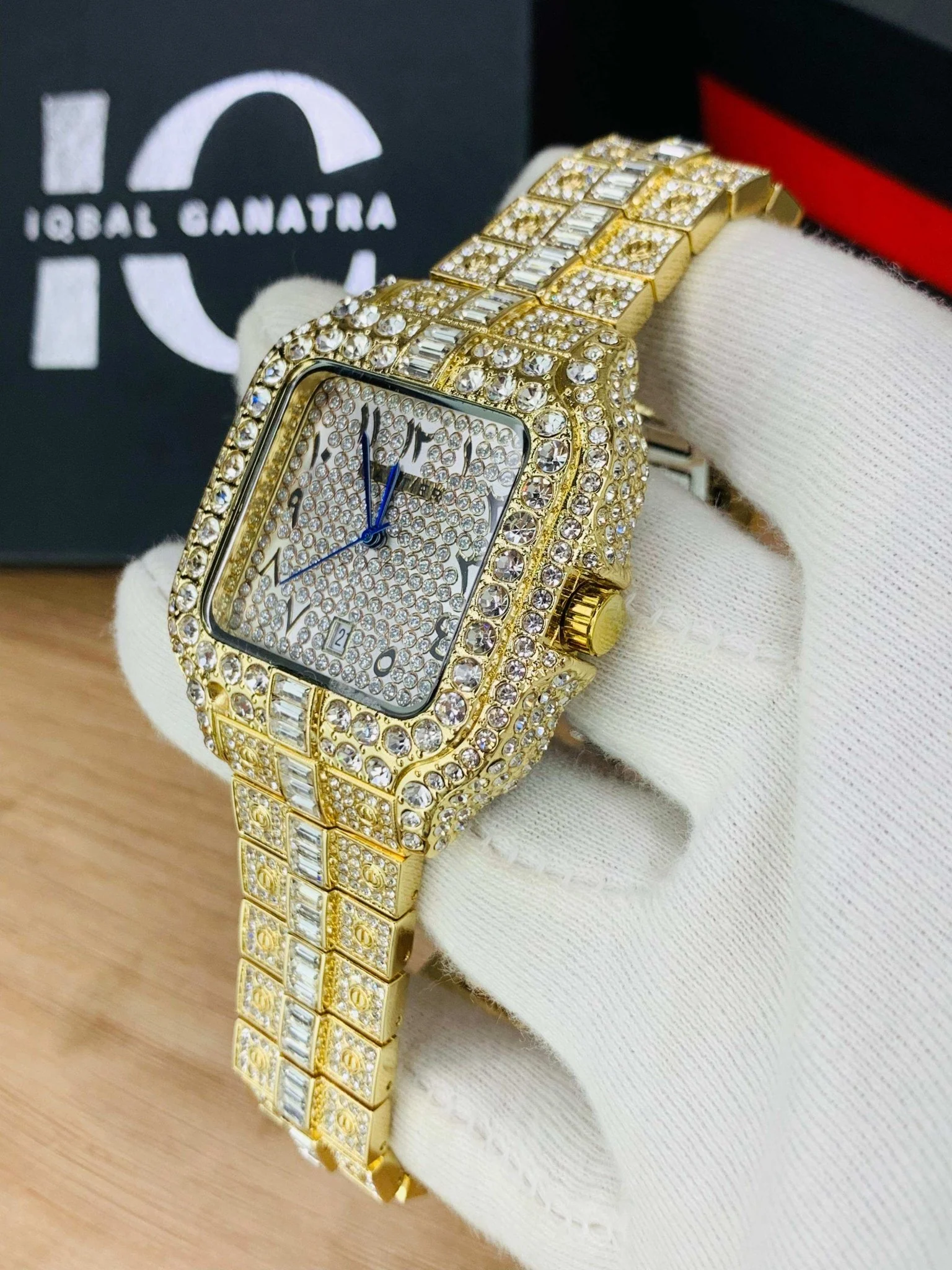 Arabic Ice Model | Gold White - Image 3