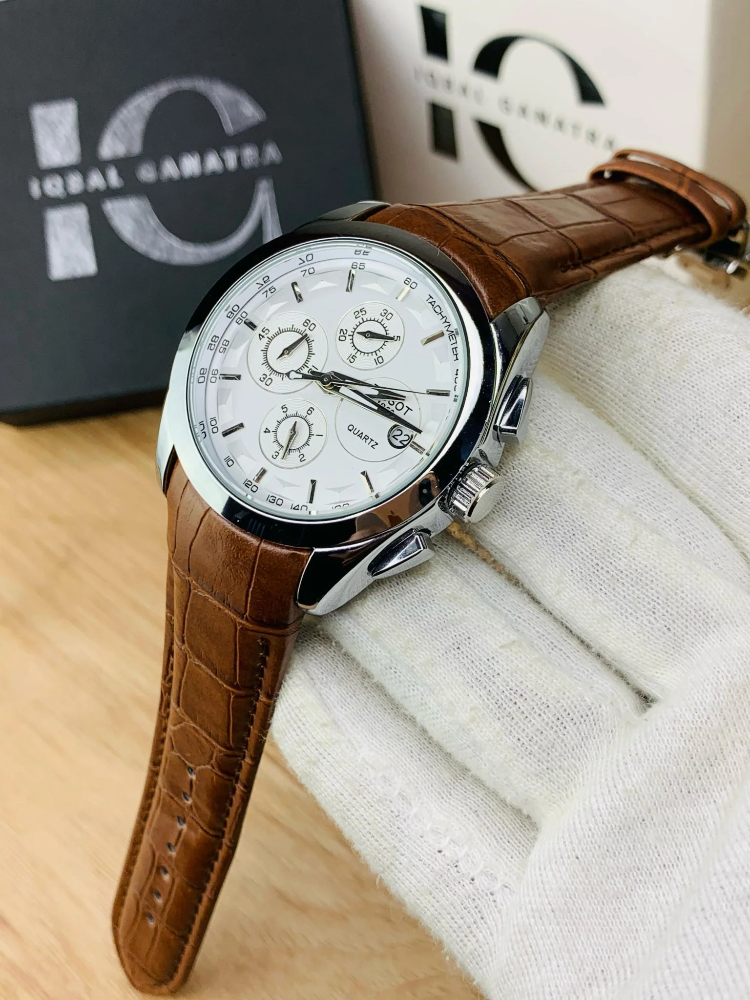 Branded Chronograph working Watch (Brown Silver) - Image 3