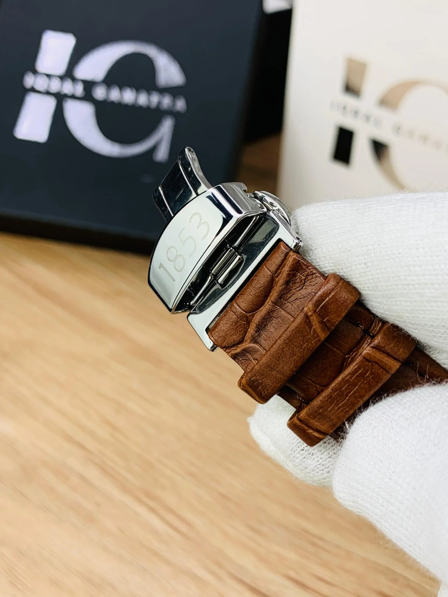 Branded Chronograph working Watch (Golden Case Brown Strap) - Image 4