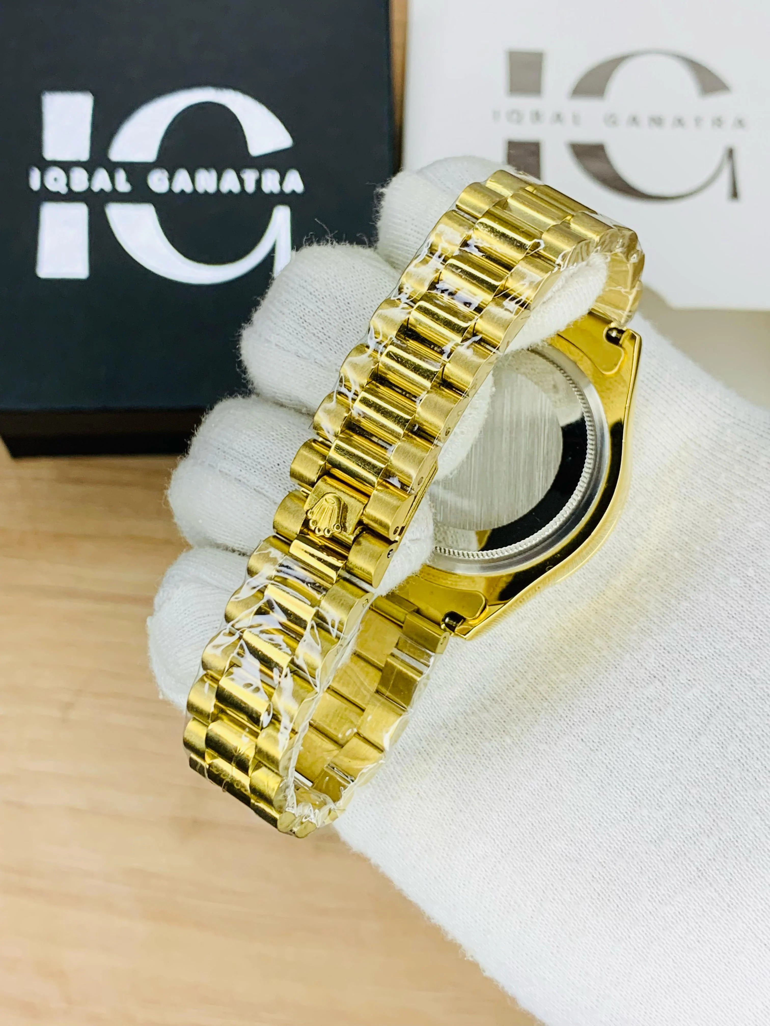 Branded Oyster Model (Full Gold) - Image 5