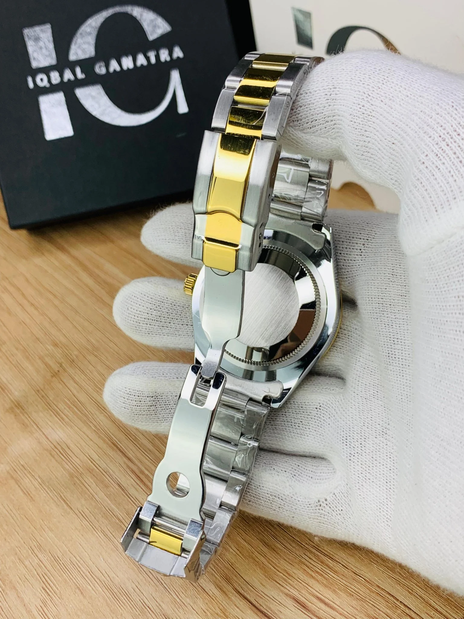 Crown Model (Two Tone Black) - Image 5