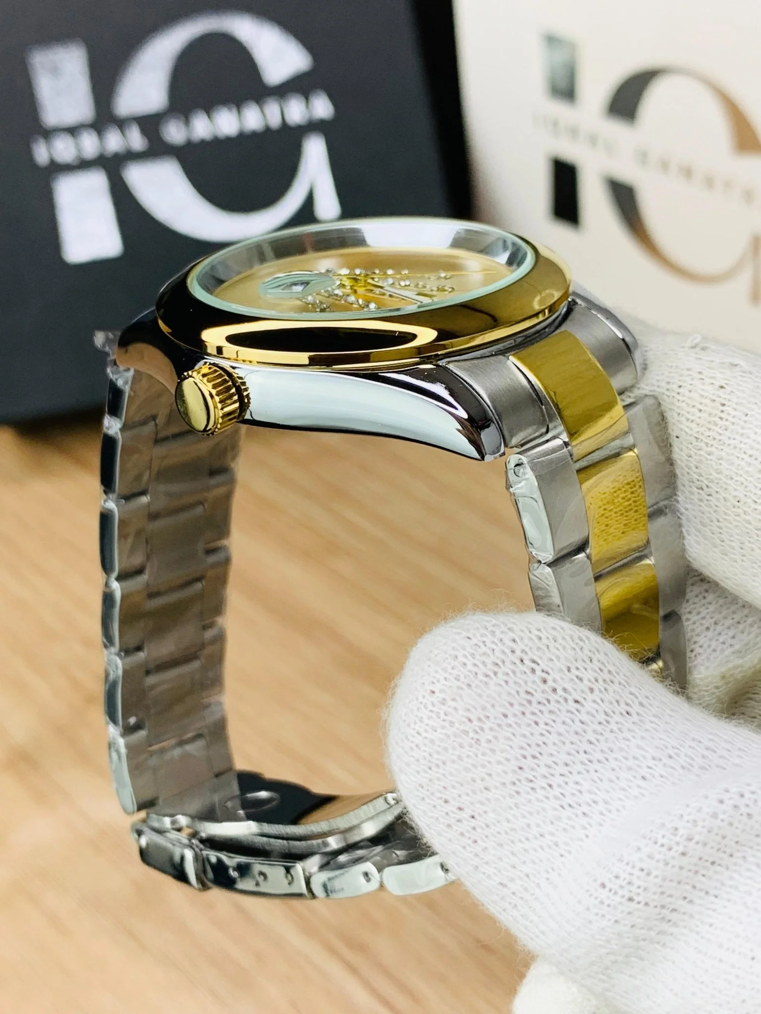 Crown Model (Two Tone White) - Image 4