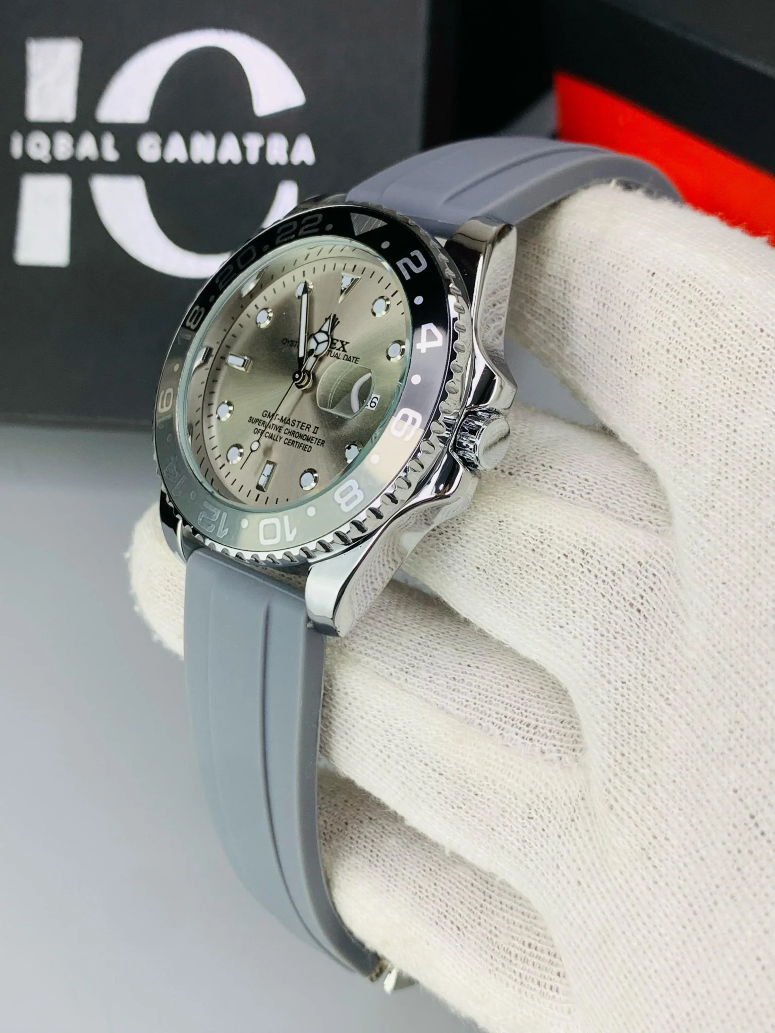Gmt Strap Grey| Bruce Wayne - Image 3