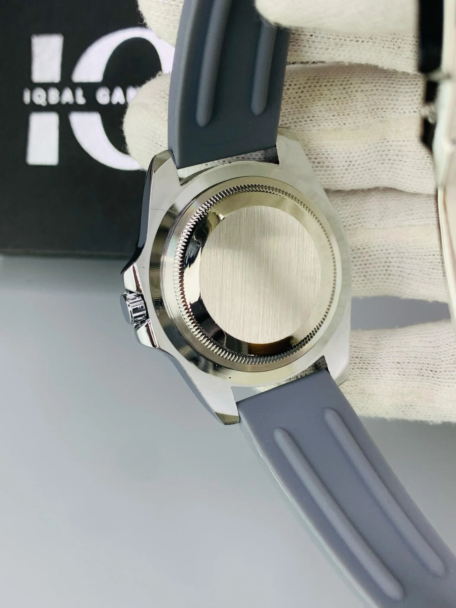 Gmt Strap Grey| Bruce Wayne - Image 4