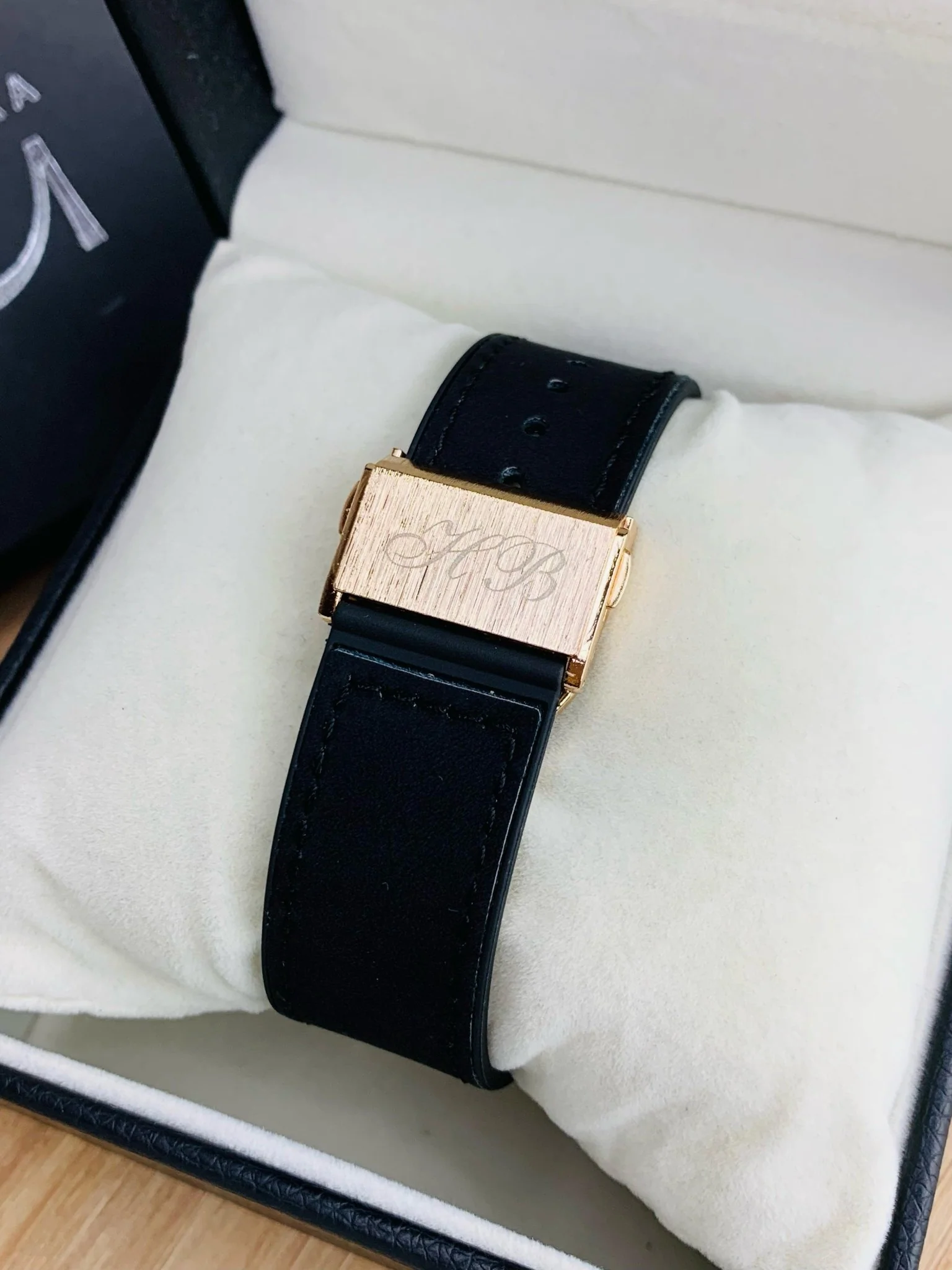 HB Branded Model (Black Strap Copper Case Inner Black) - Image 4