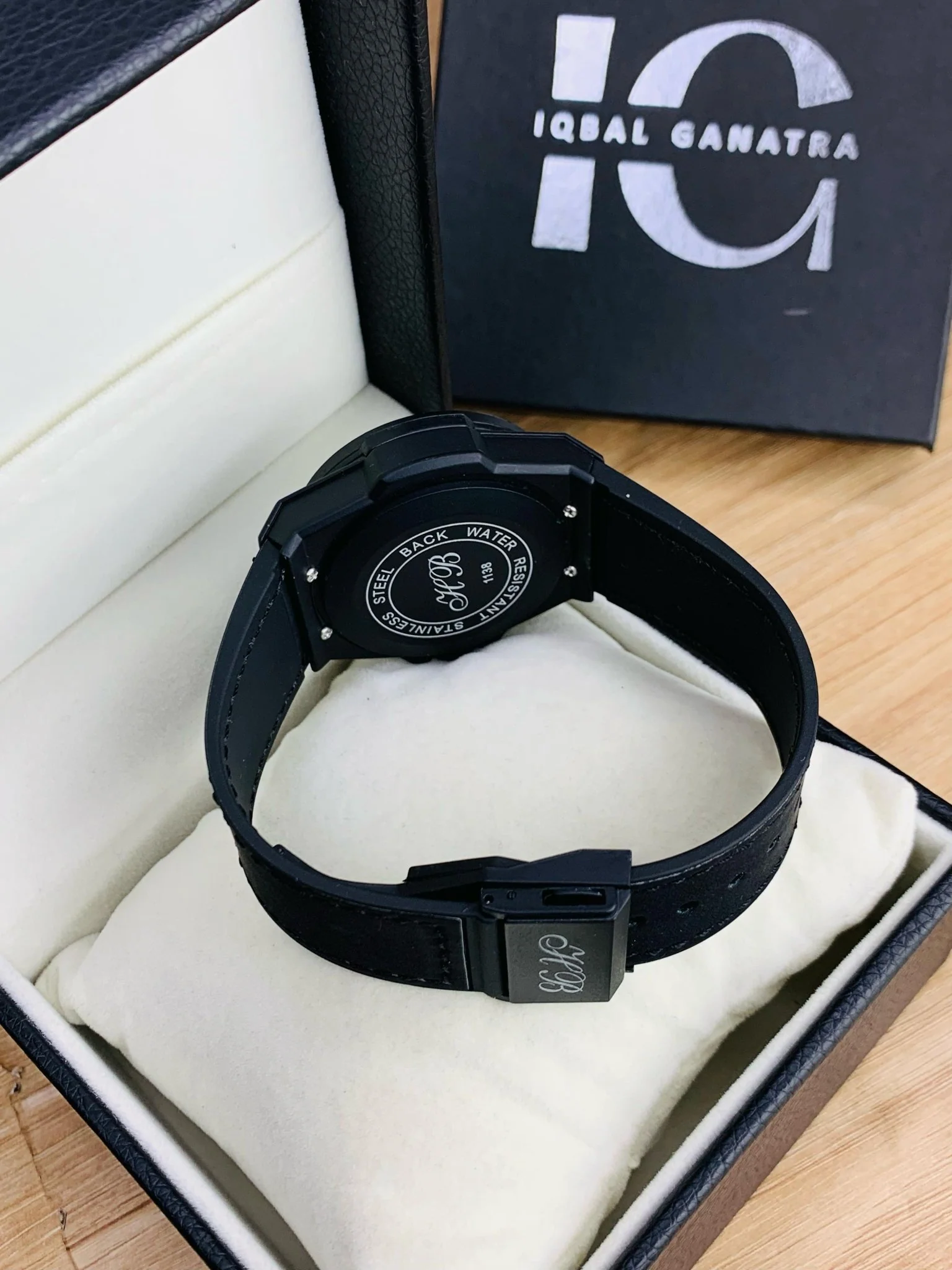 HB Branded Model (Full Black) - Image 3