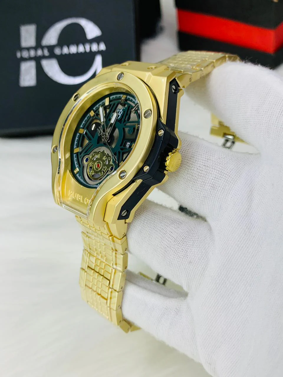 HB Demanding Model | Gold Green - Image 3