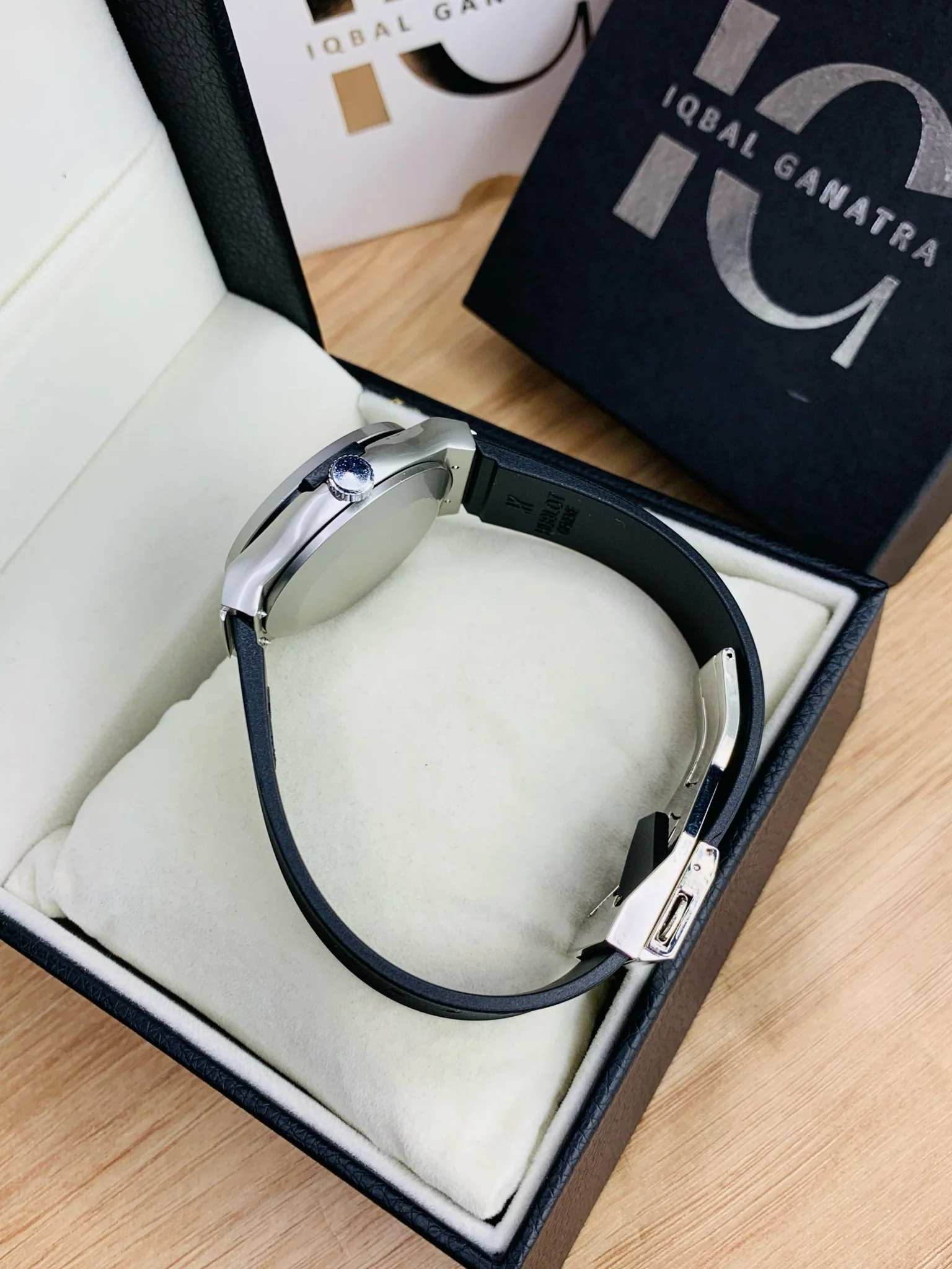 Ladies HB Simple Model (Black Silver) - Image 3
