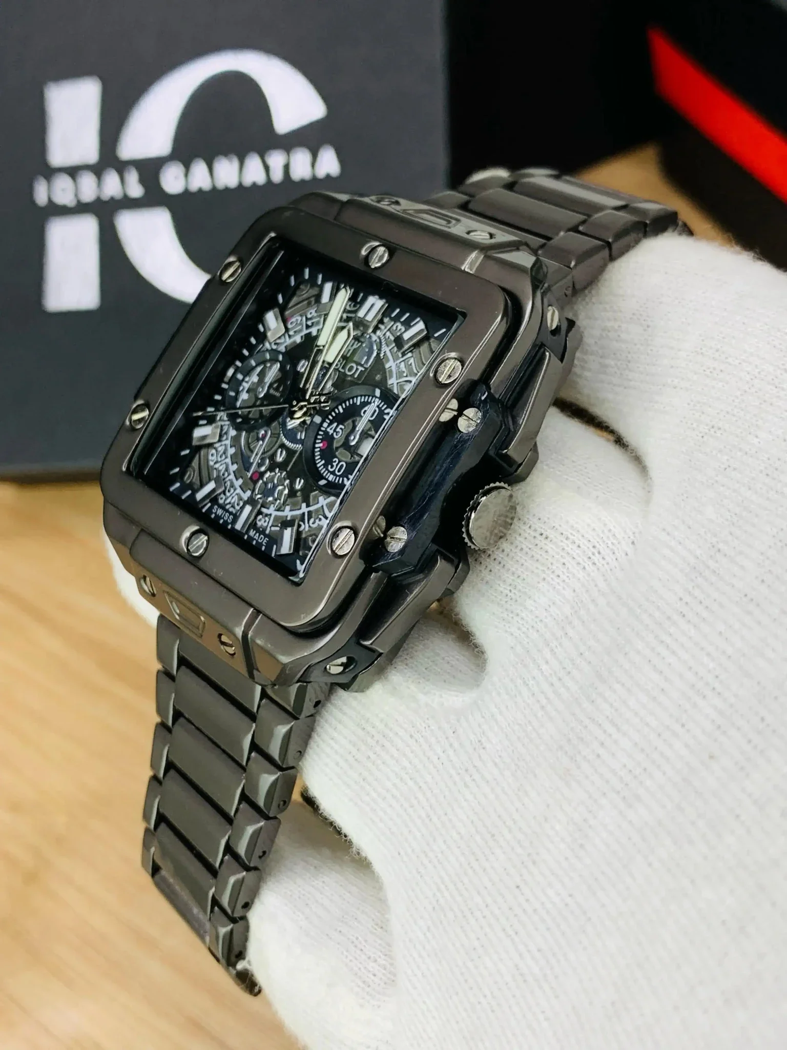 HB SQ Model | Full Black - Image 5