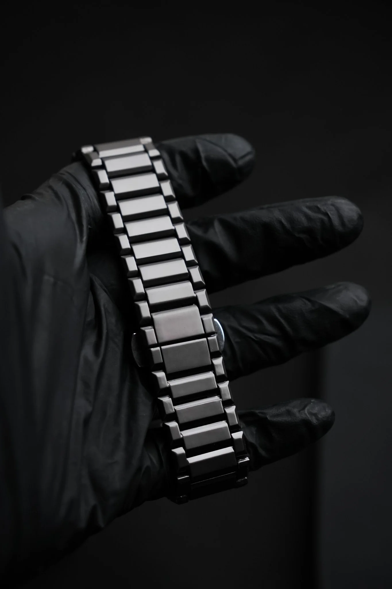 HB SQ Model | Full Black - Image 3