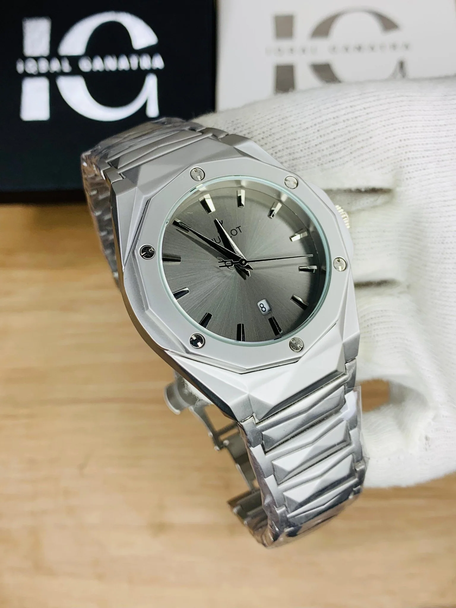 HB Plain Diamond Texture Model (Silver Inner Grey) - Image 2