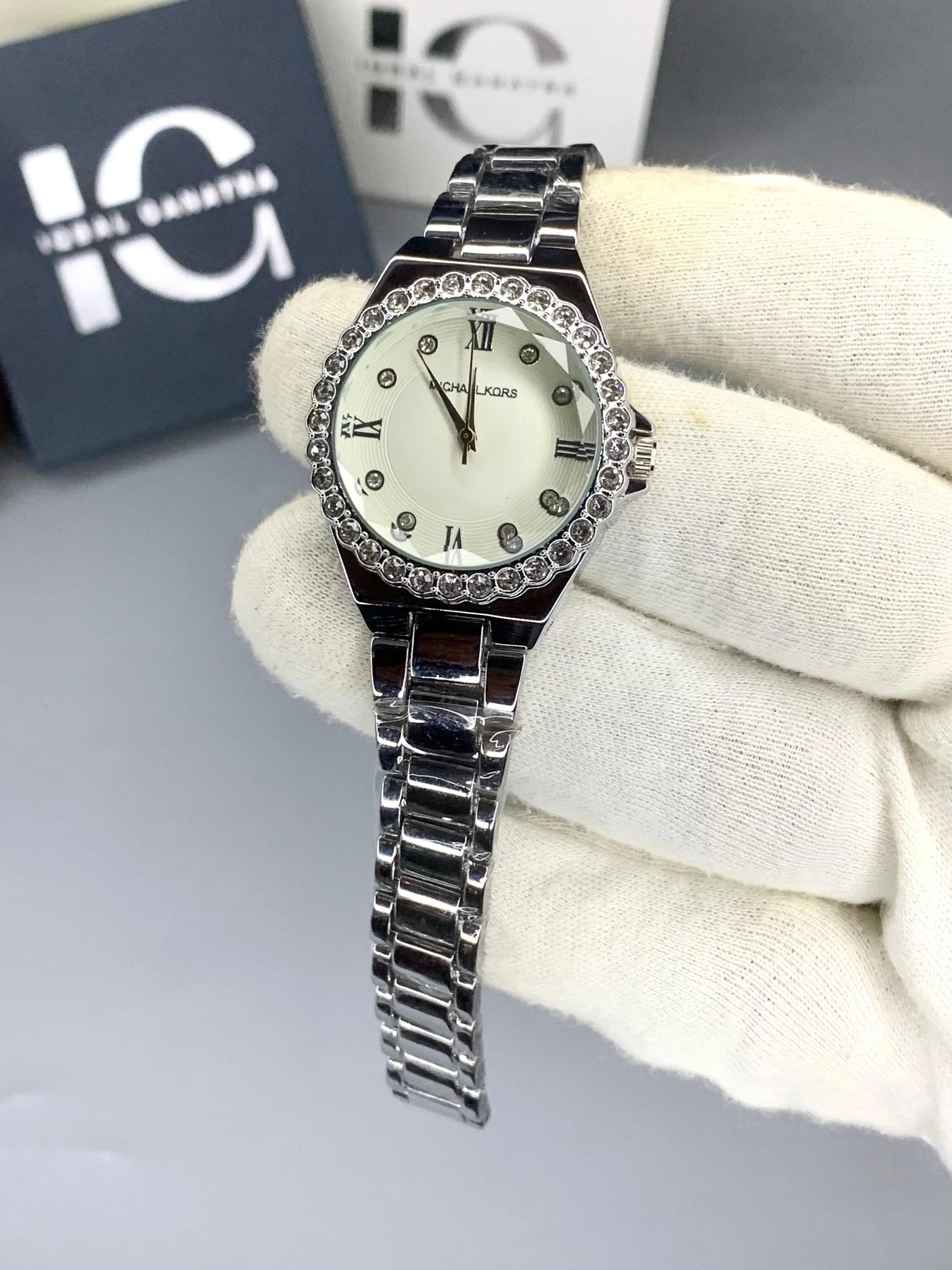 MK | Latest Model | Silver - Image 2