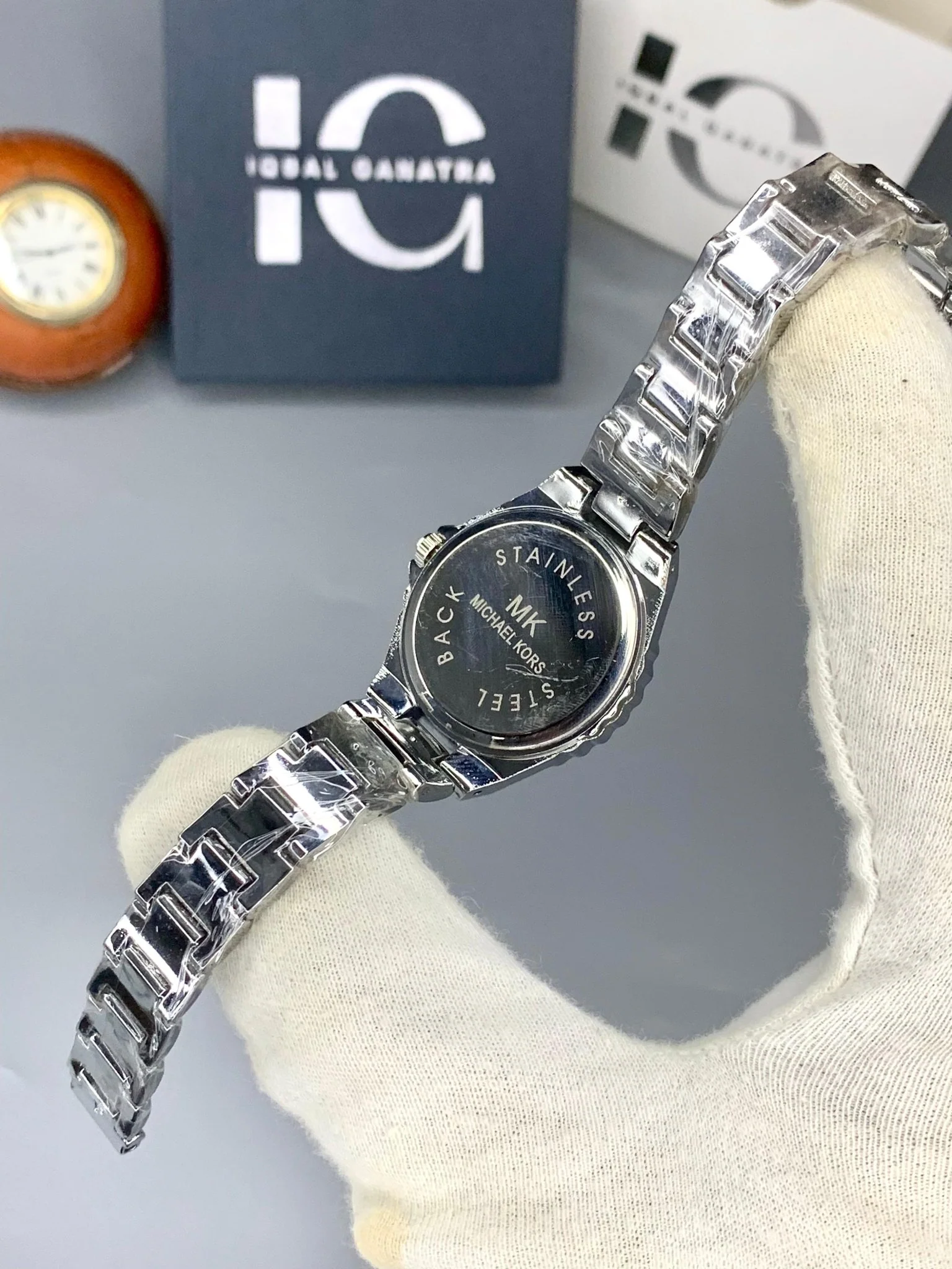 MK | Latest Model | Silver - Image 3