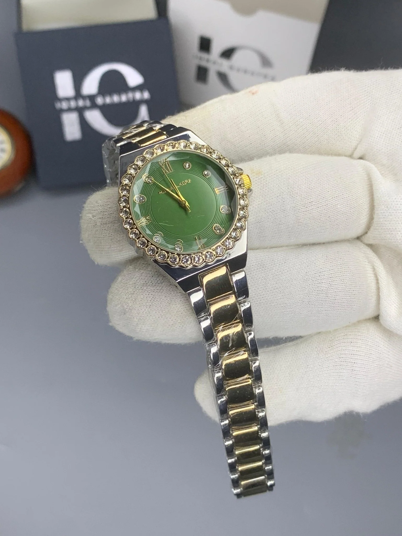 MK | Latest Model | Two Tone Green