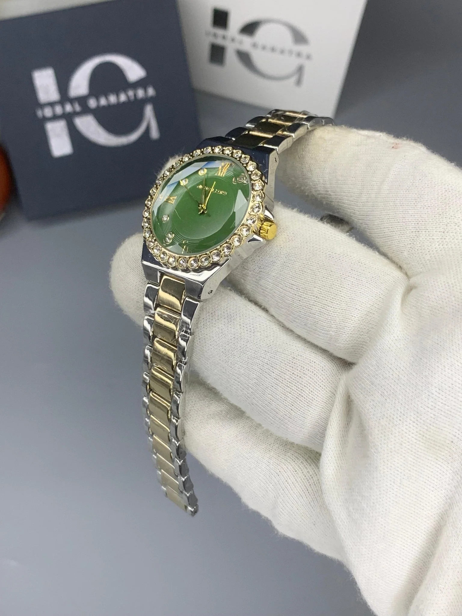 MK | Latest Model | Two Tone Green - Image 3