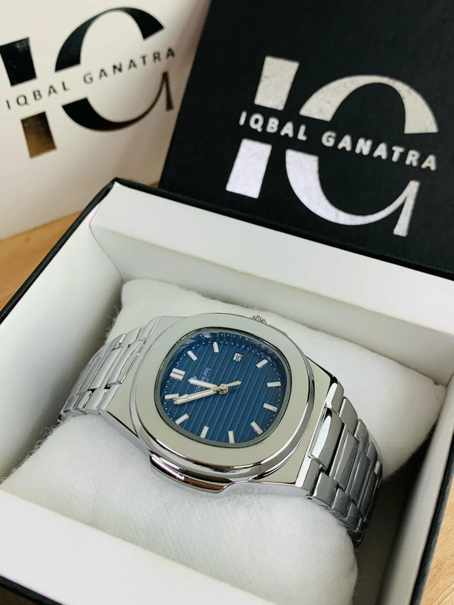 Nautilus Model | Silver Blue