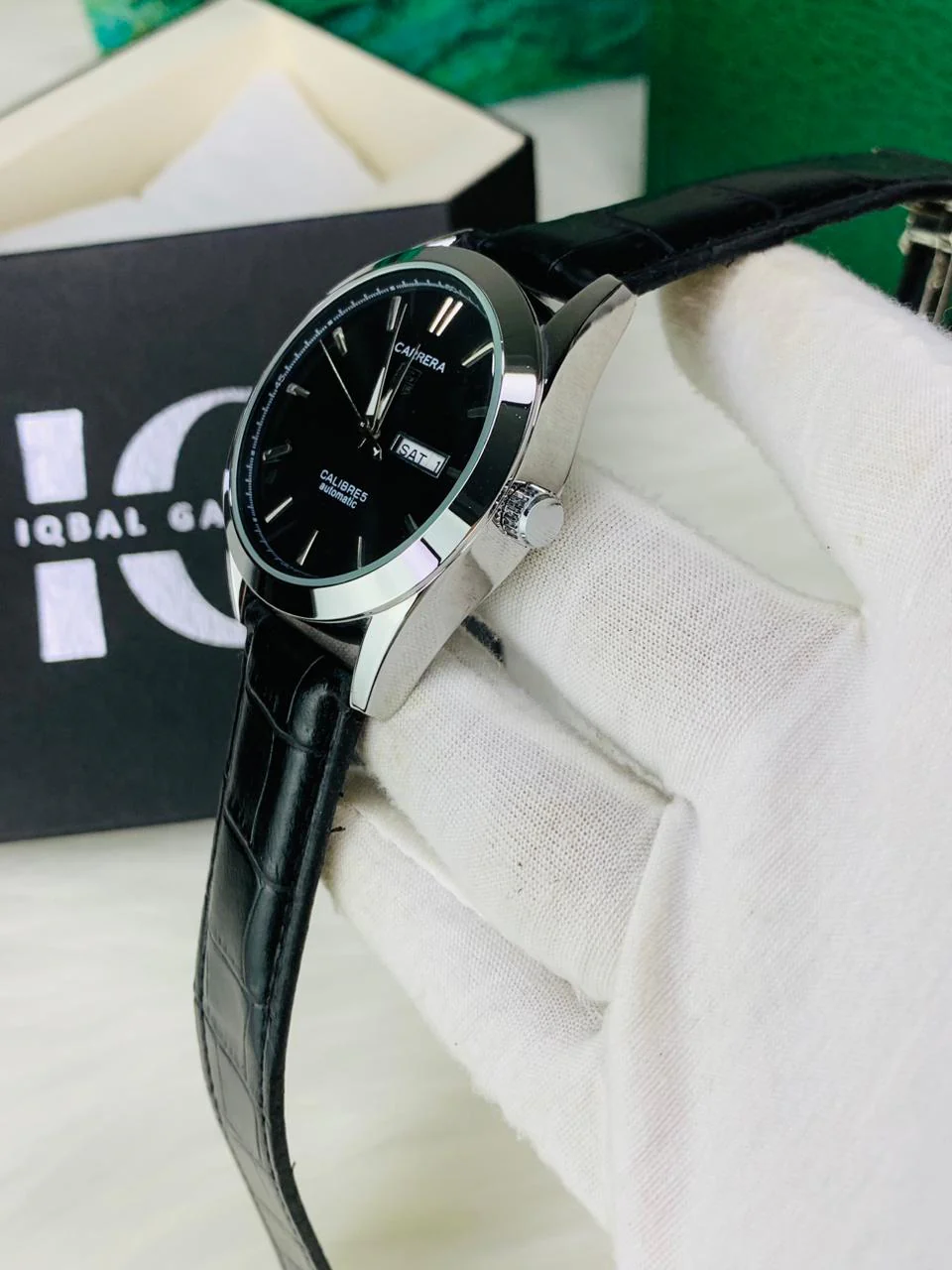 Tag Calibre 5 Watch With Day&Date (Black) - Image 3