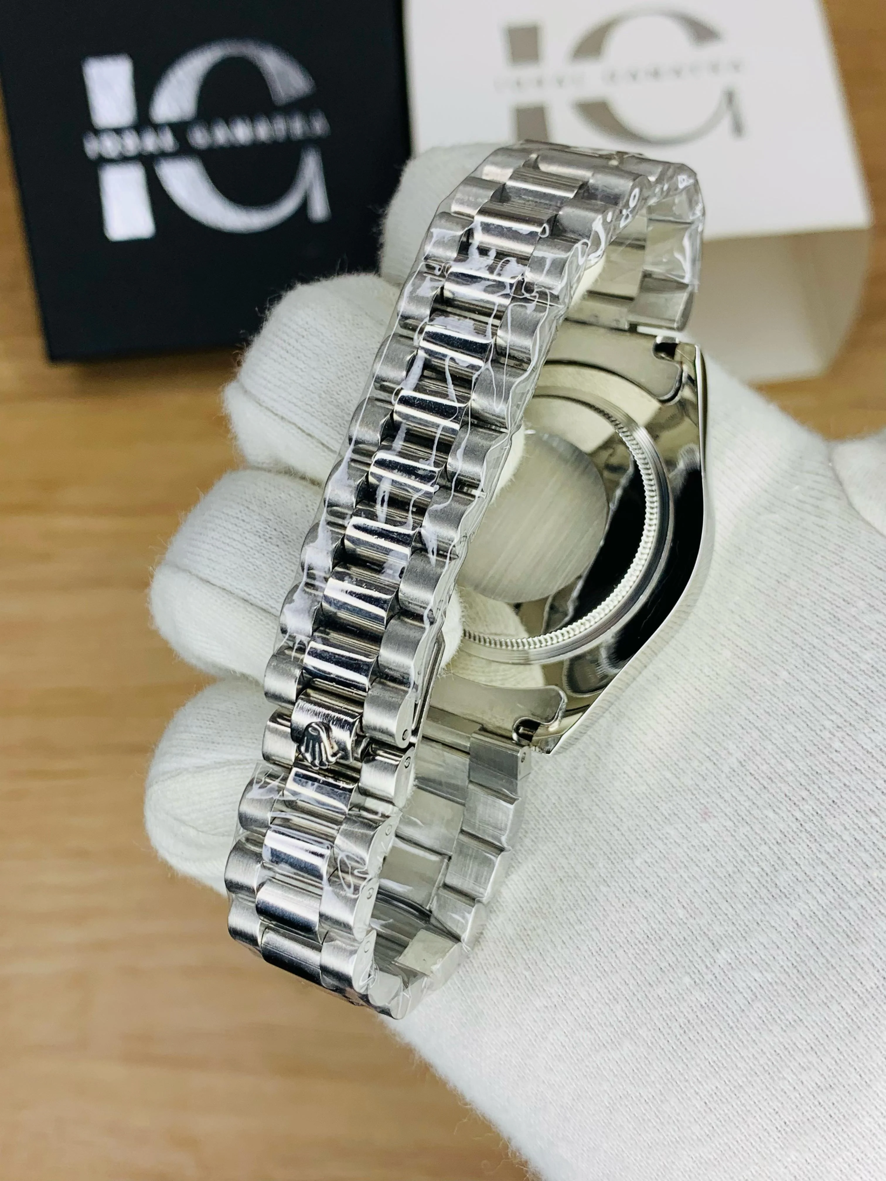 Oyster Ring Case (Silver Inner Grey) - Image 3
