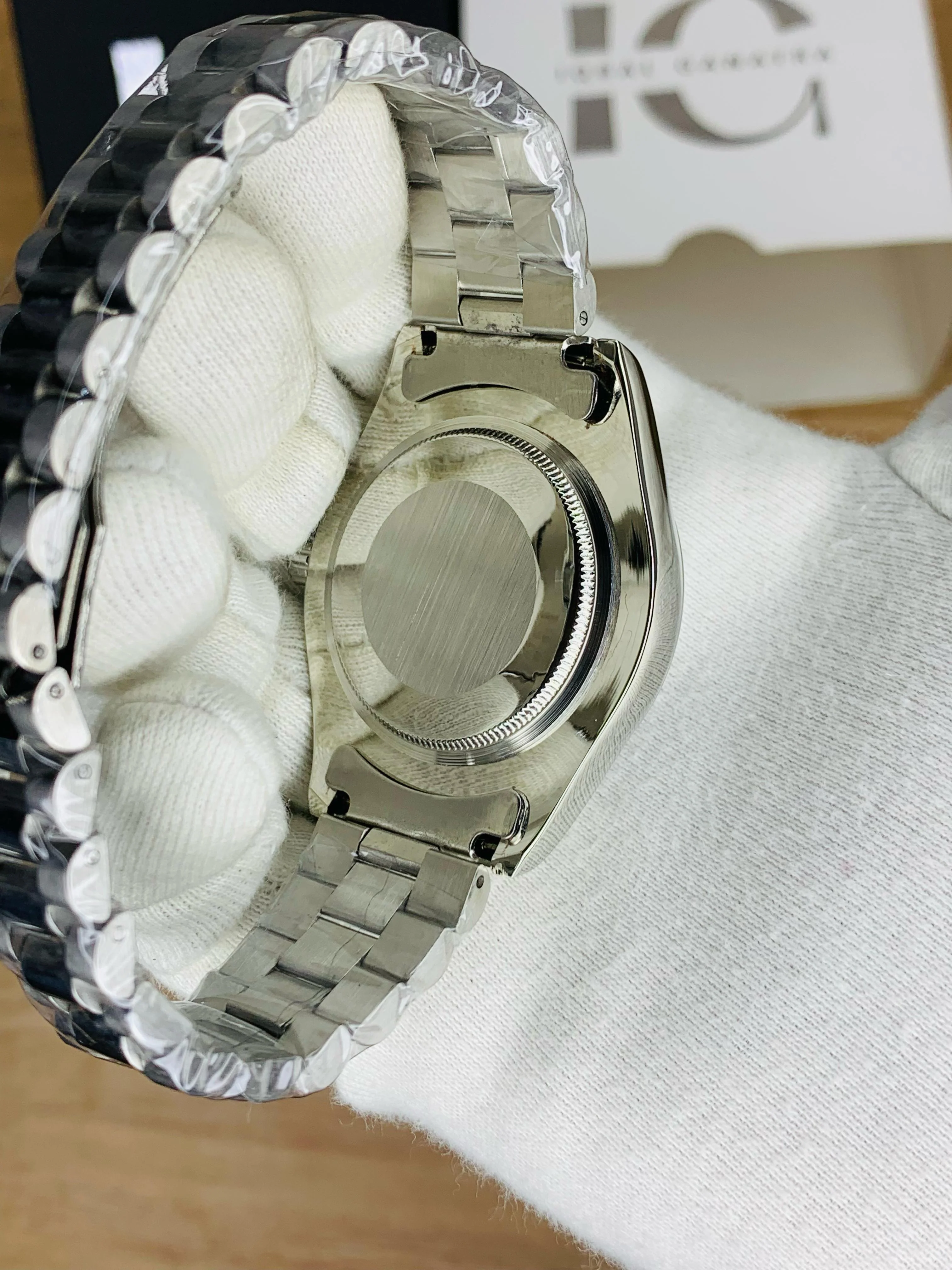Oyster Ring Case (Silver Inner Grey) - Image 4