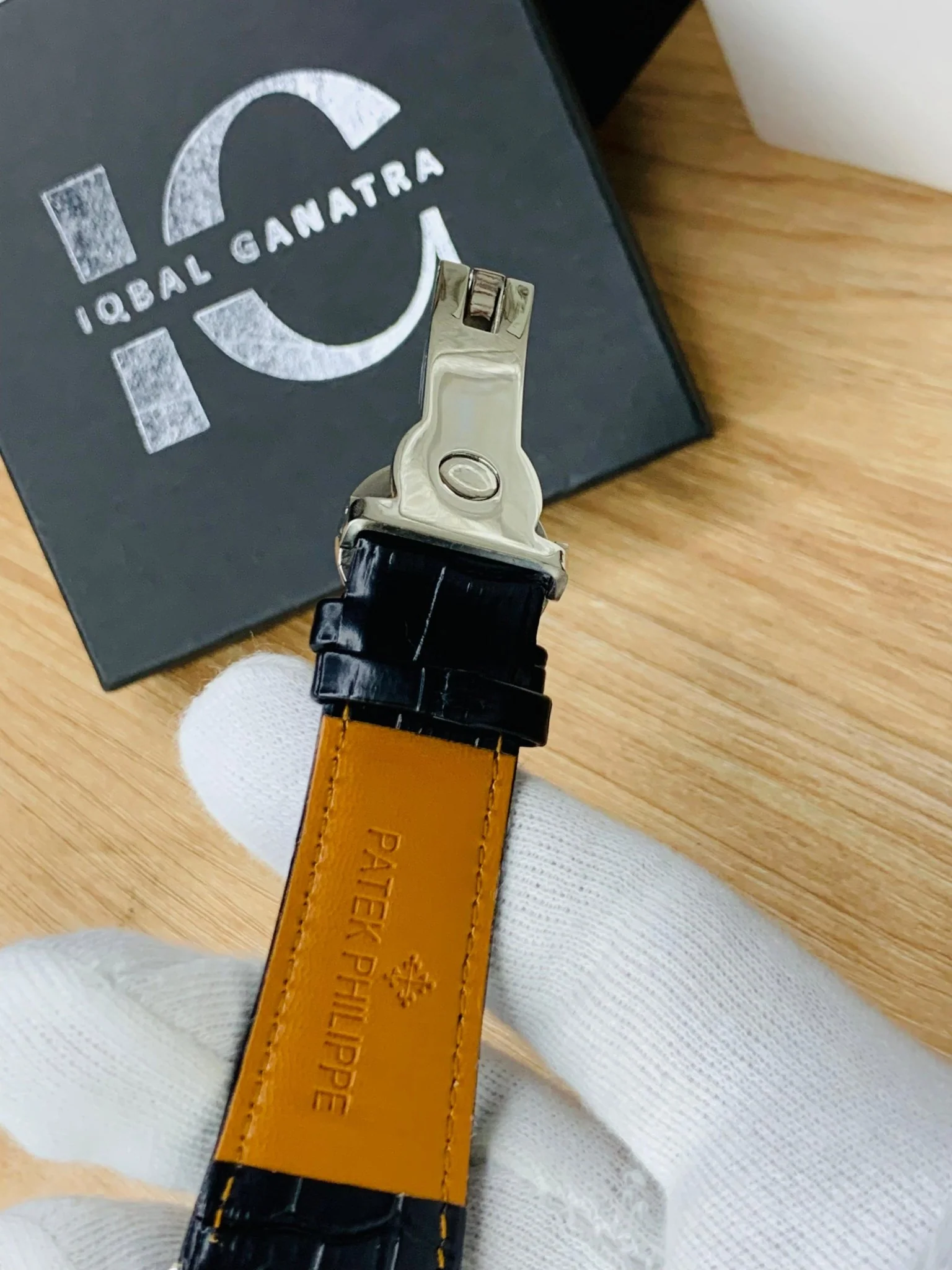 PP (Black Strap Gold Case Inner Black) - Image 4
