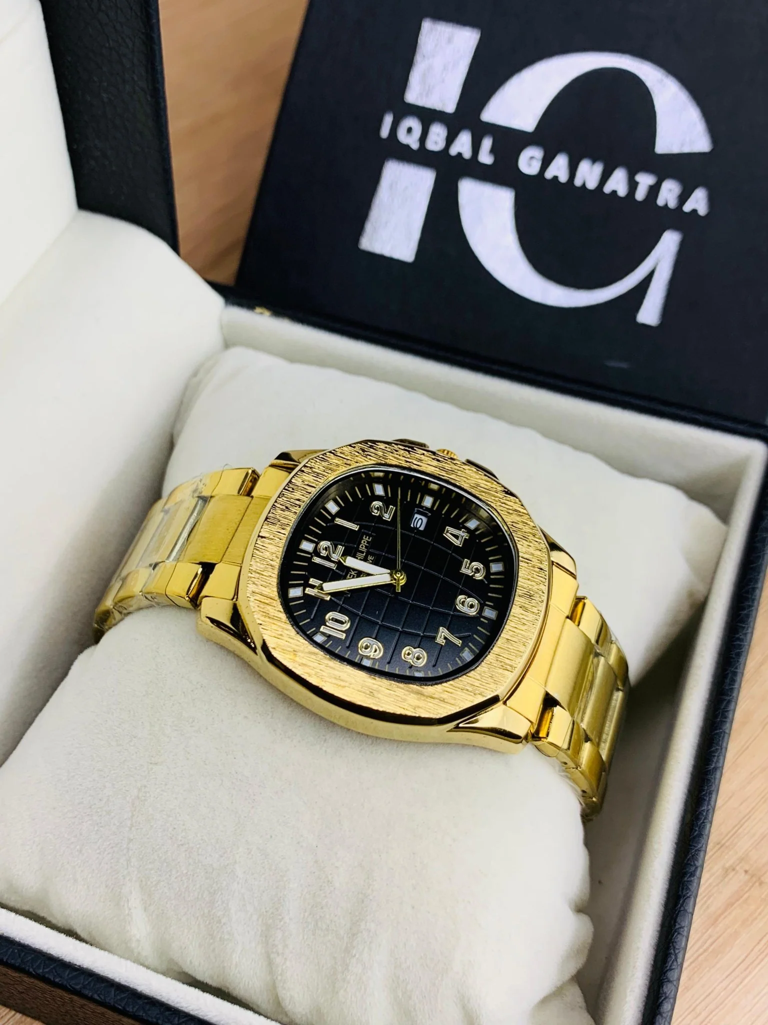 PP SQ Model (Gold Black)