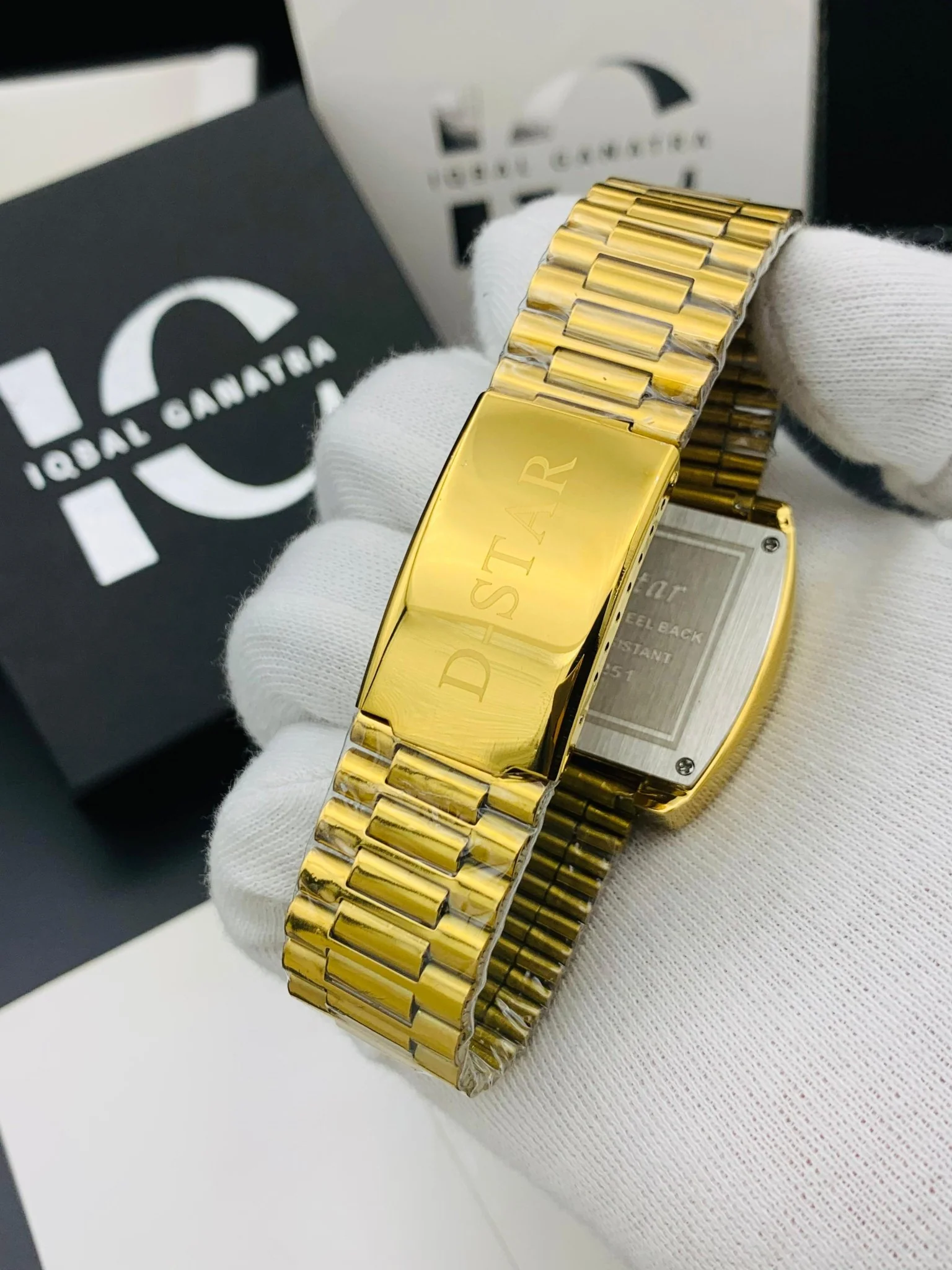 RD Branded SQ Model (Full Gold) - Image 3