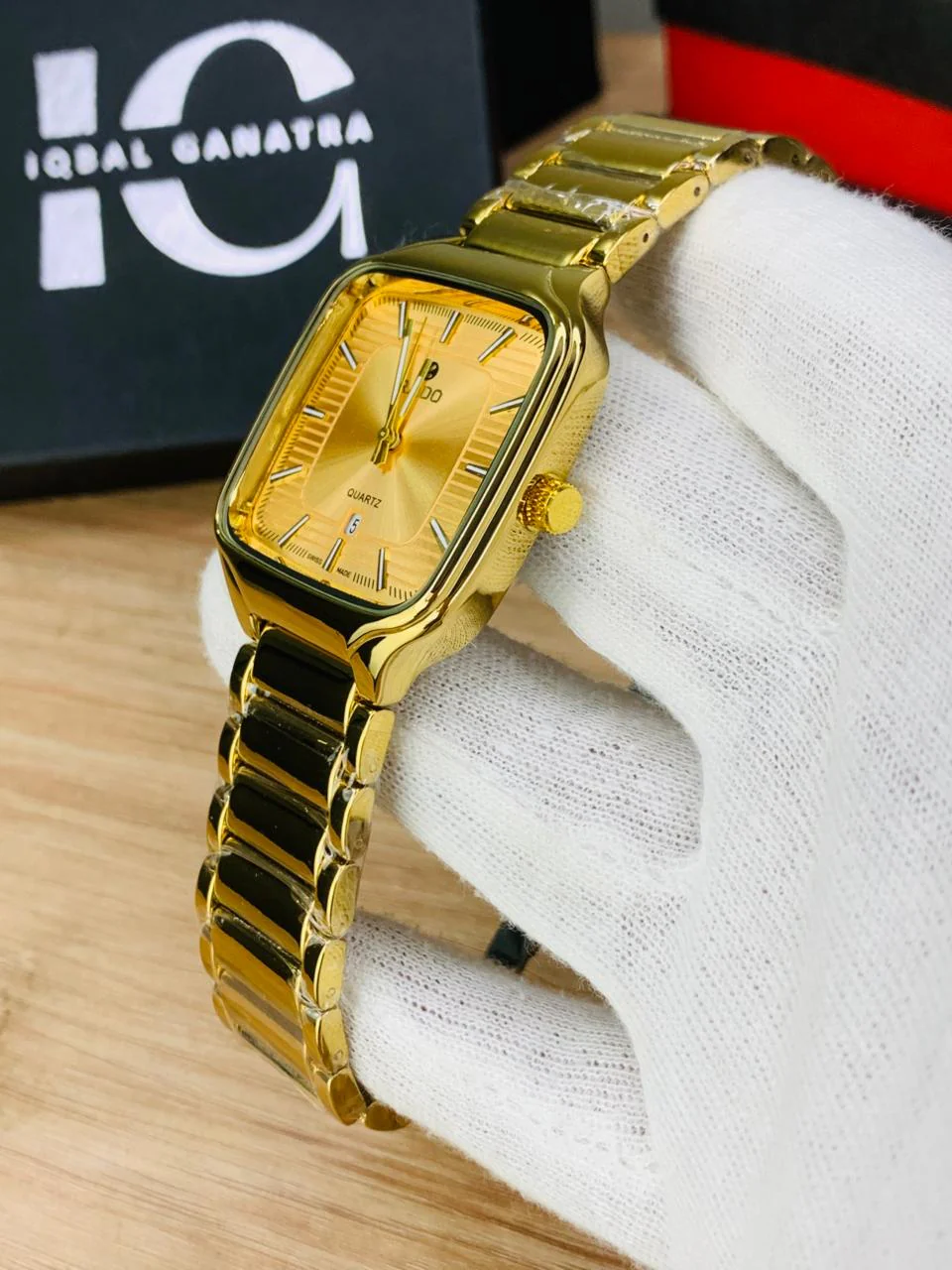 RD TV Model | Full Gold - Image 3