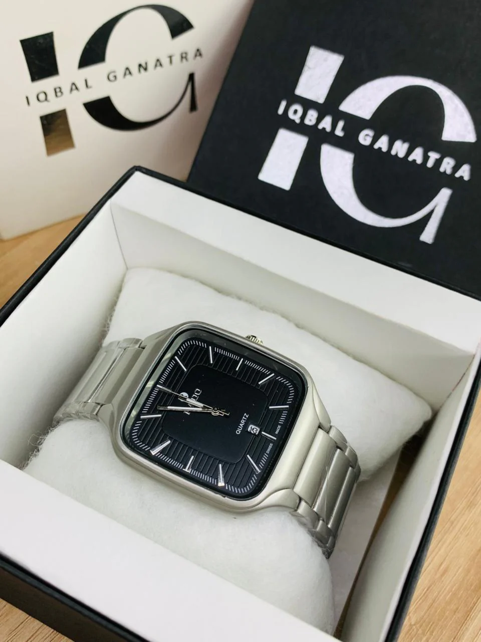 RD TV Model | Silver Black (Matt)