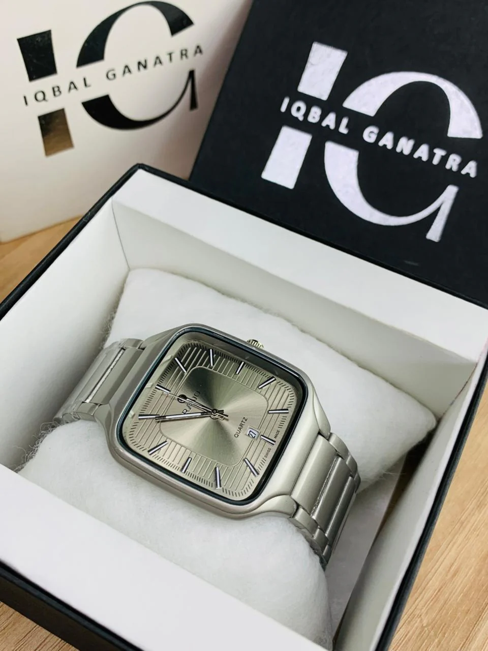 RD TV Model | Silver Grey (Matt)