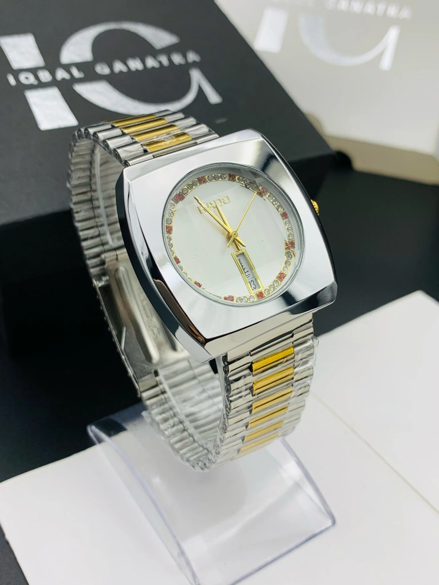 Square RD Model (Two Tone R White)