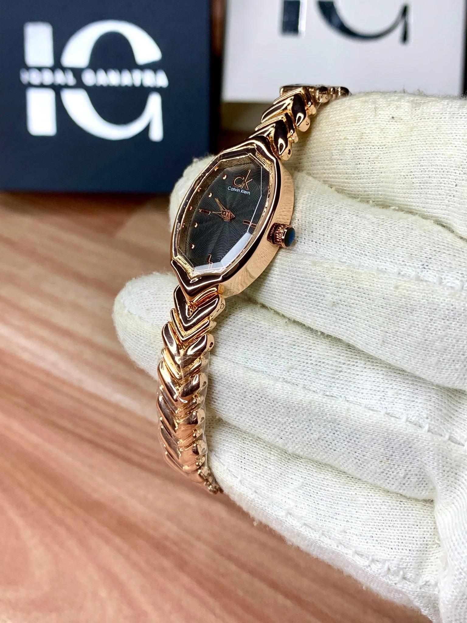 Unique Ck Model | Rosegold Black - Image 2